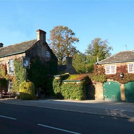 Rockingham Arms By Greene King Inns 温特沃斯 外观 照片
