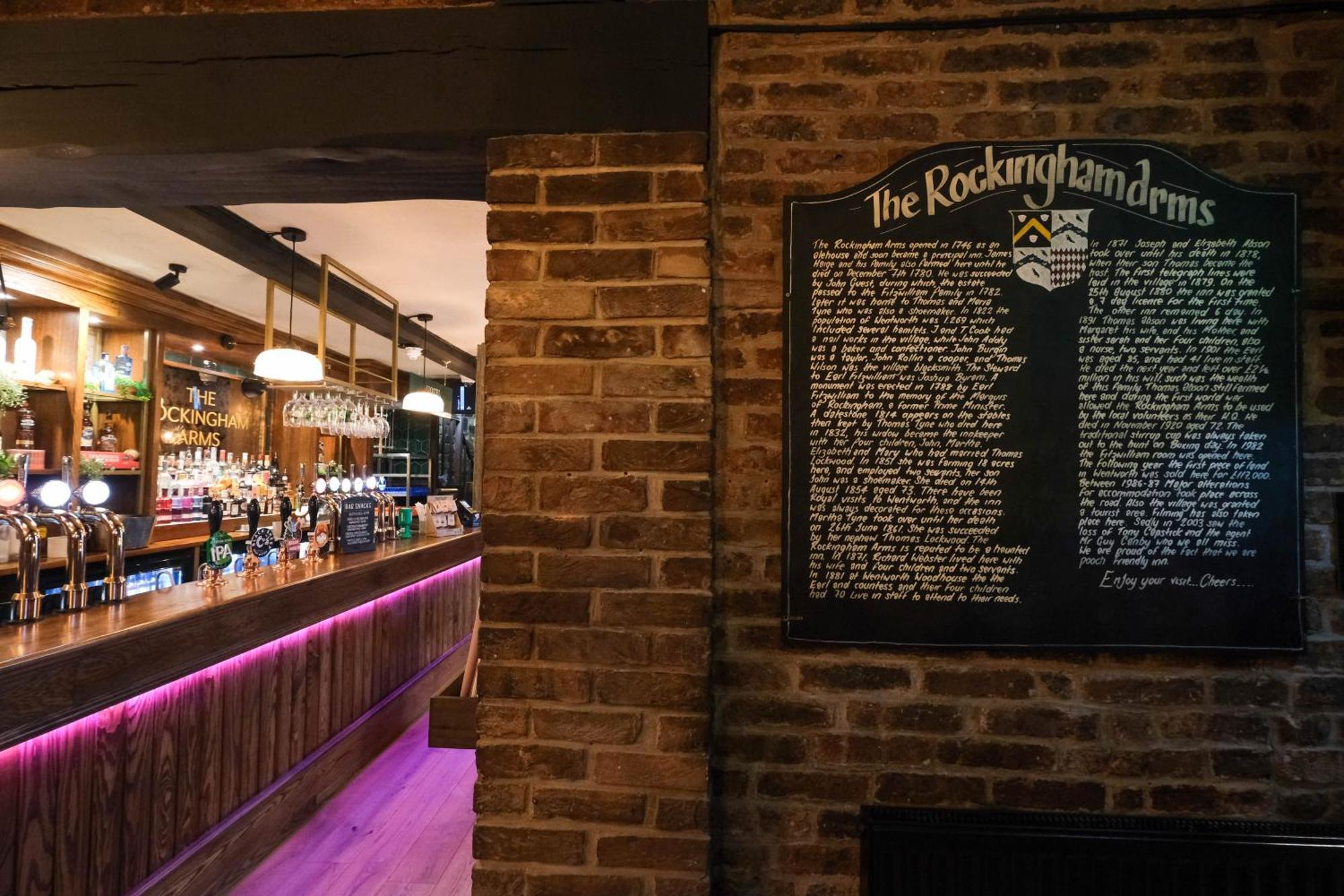 Rockingham Arms By Greene King Inns 温特沃斯 外观 照片