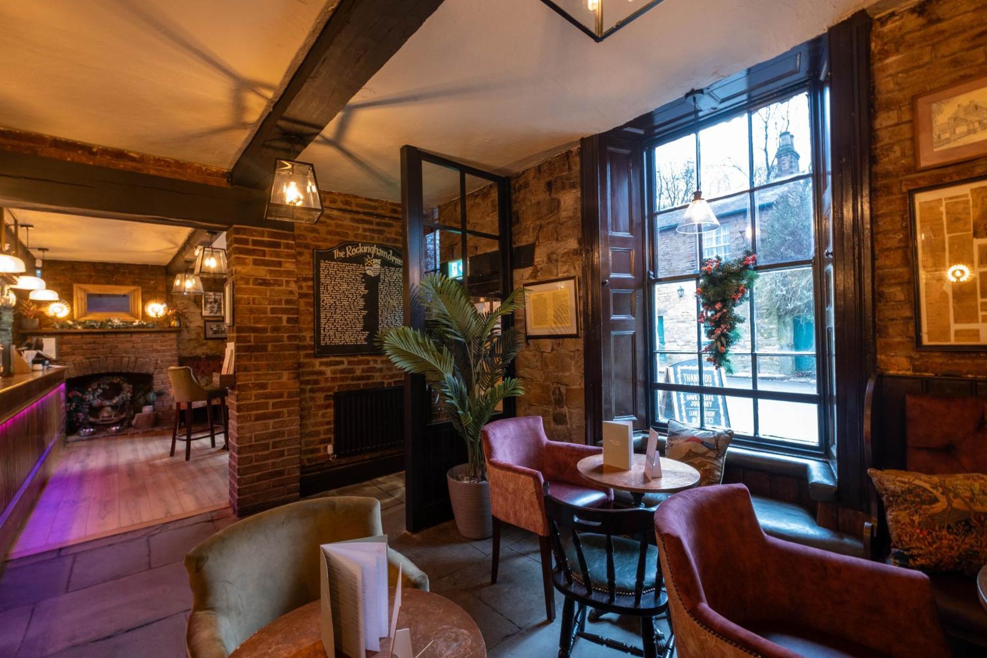 Rockingham Arms By Greene King Inns 温特沃斯 外观 照片