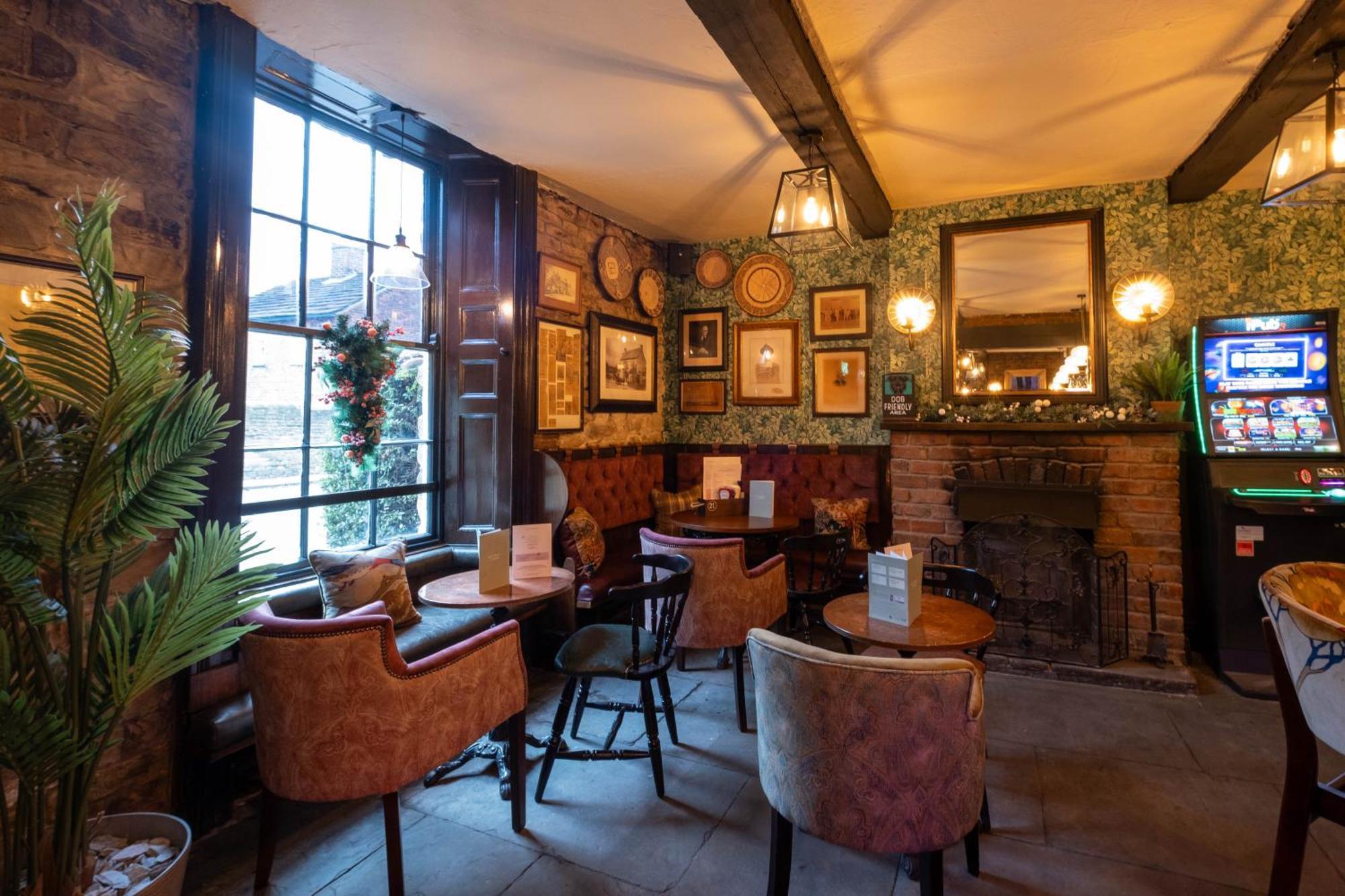 Rockingham Arms By Greene King Inns 温特沃斯 外观 照片