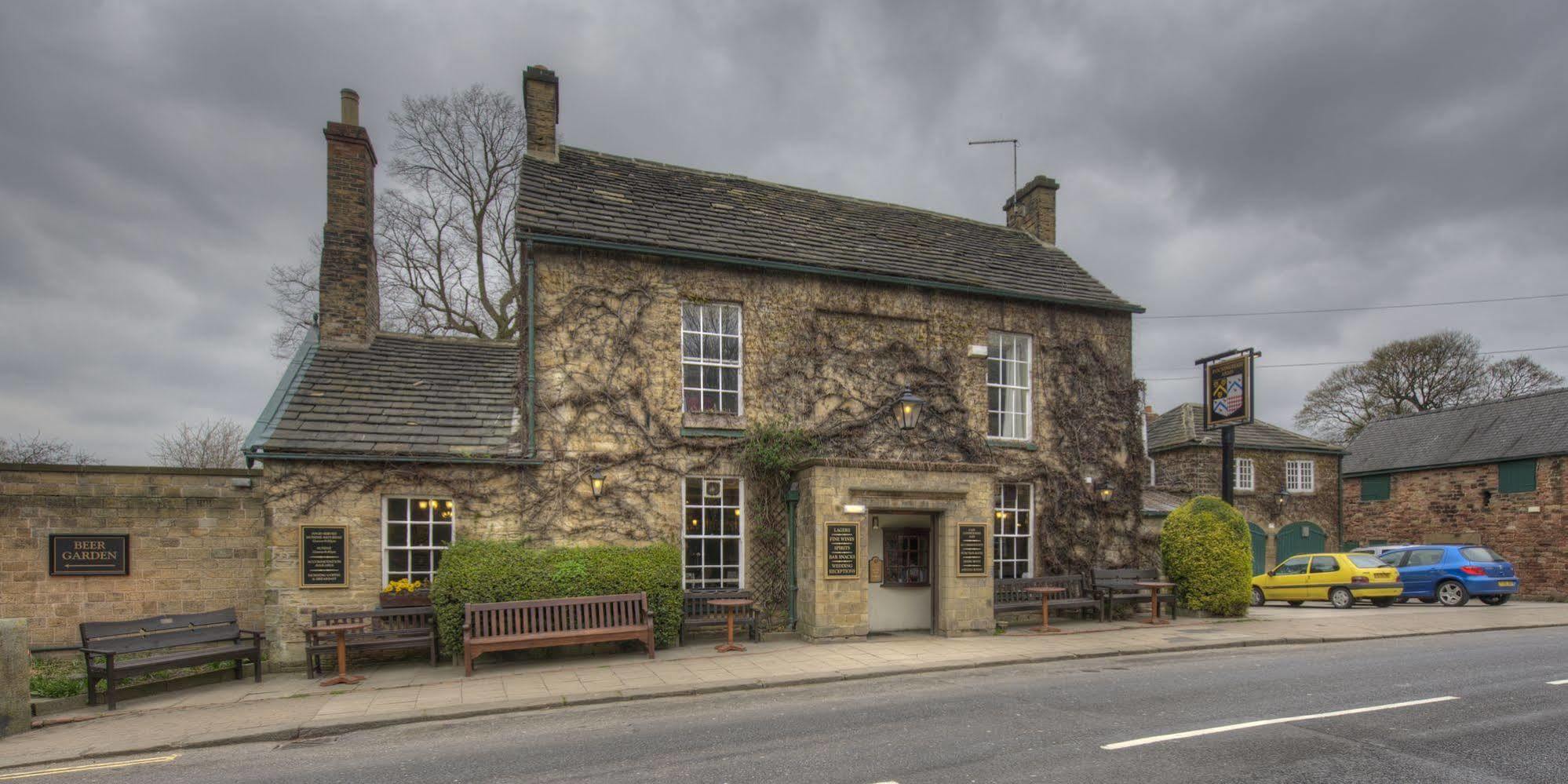 Rockingham Arms By Greene King Inns 温特沃斯 外观 照片