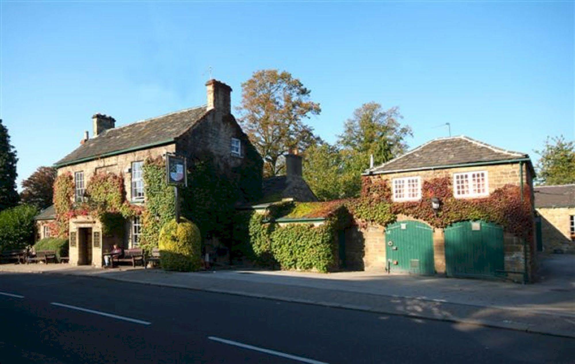 Rockingham Arms By Greene King Inns 温特沃斯 外观 照片